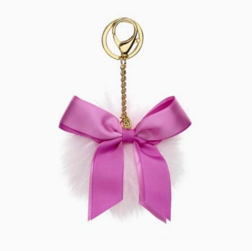UGG HOLIDAY KEY CHAIN - Picture 1 of 9